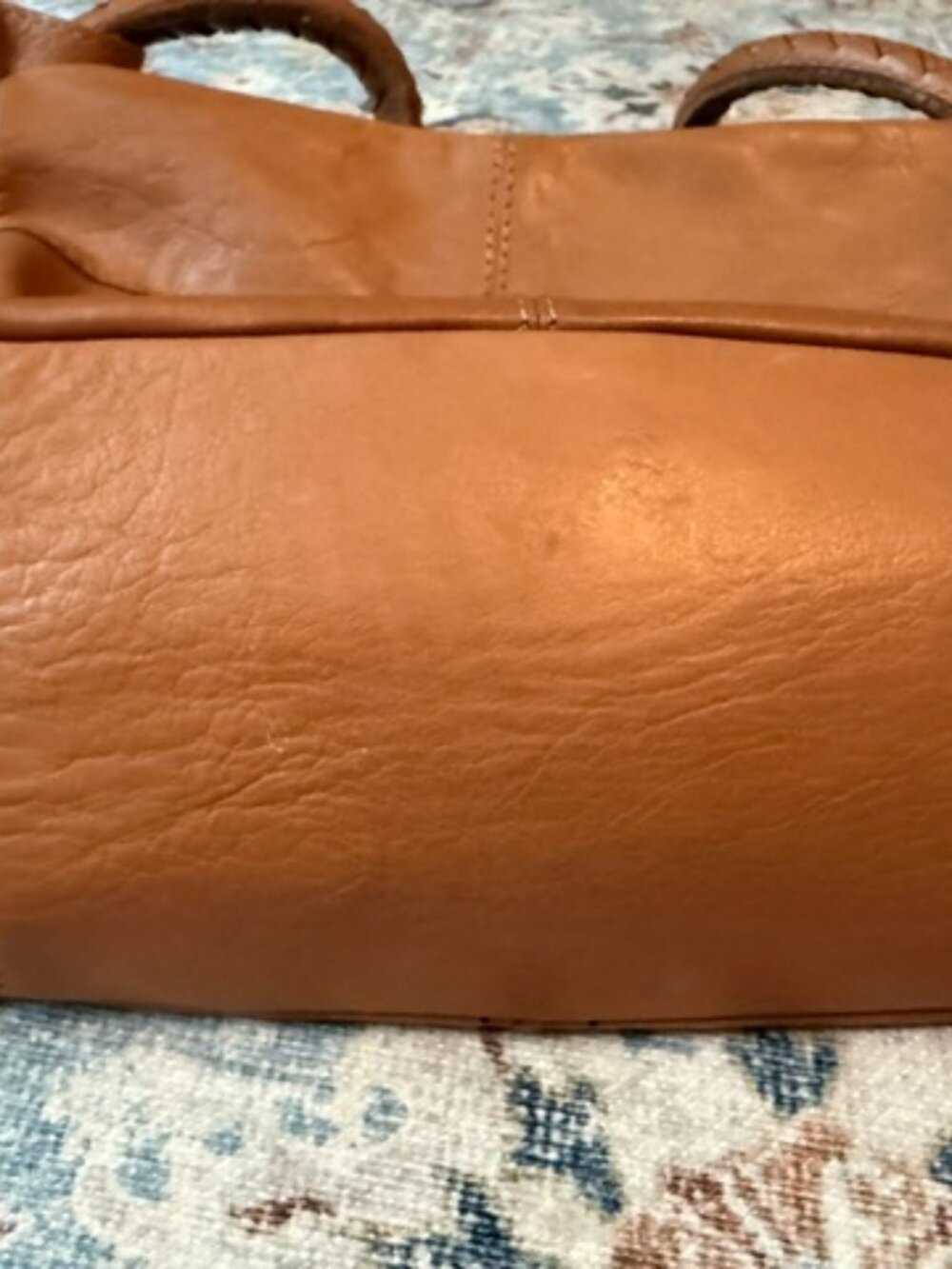 HOBO Sheila Crossbody in Harvest Wheat - Picture 6 of 9